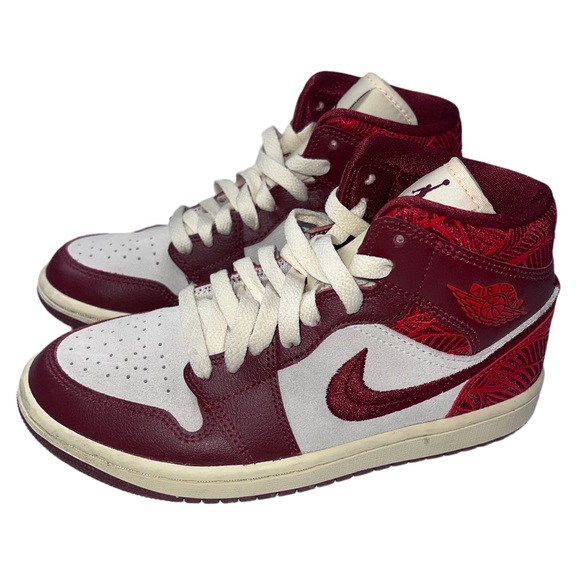 Air Jordan 1 Mid Burgundy Maroon Cream/Ivory Youth 6Y DZ2820-601 - Picture 9 of 11